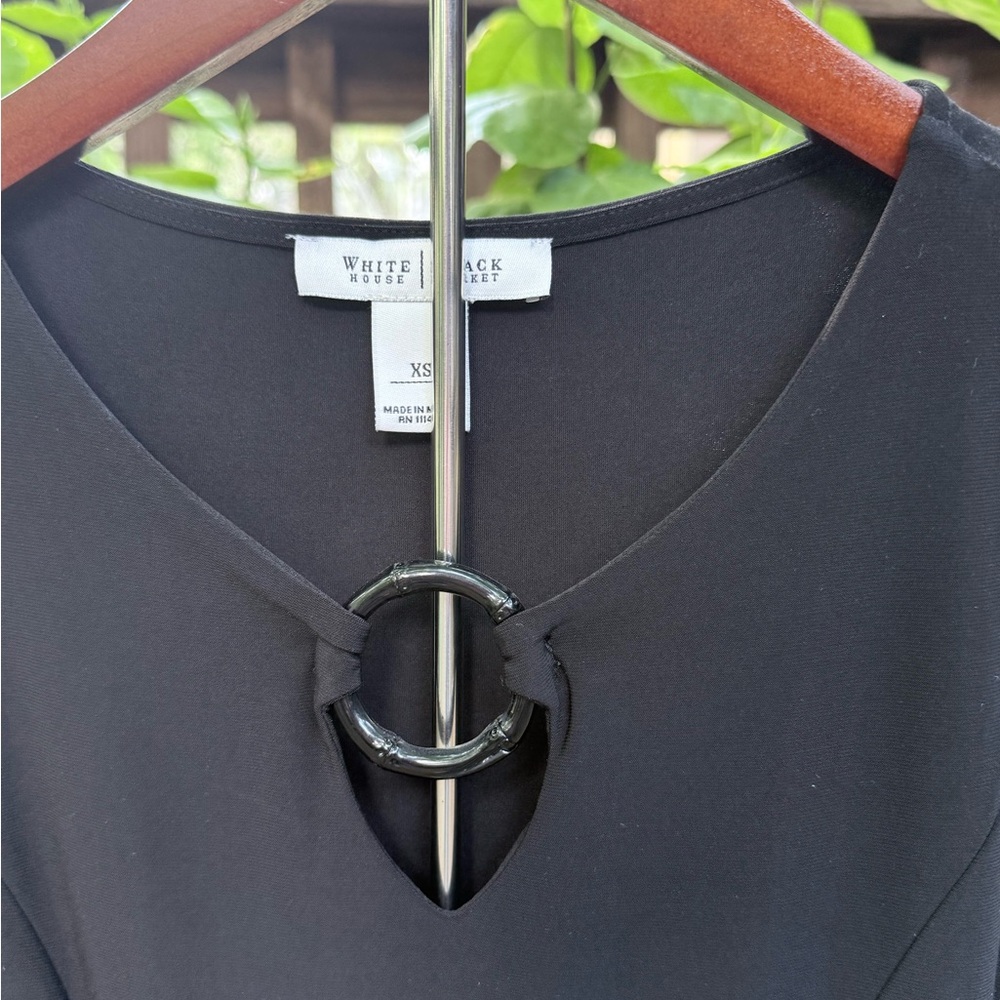 White House Black Market Black Women's Keyhole Top